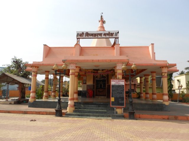 वॉर्डातील लोकांची गरज लक्ष्यात घेऊन तसेच नागरिकांना व्यासपीठ निर्माण करून देण्याच्या उद्देशाने समाज मंदिरे, जेष्ठ नागरिक सभागृह, महिलांसाठी महाराष्टातील पहिले सभागृह.